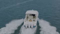 2019 Boston Whaler 350 Realm photo 3