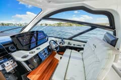 2022 Sea Ray 370 Sundancer "Golden Ticket" photo 4