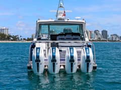 2025 Formula 400 Super Sport Crossover "LADY CHAMPAGNE II" photo 9