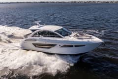 2020 Cruisers Yachts 50 CANTIUS photo 1