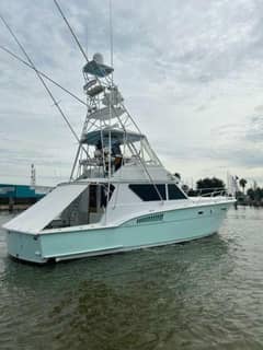 1990 Hatteras 45 Convertible photo 2