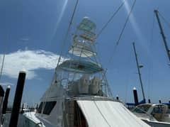 1990 Hatteras 45 Convertible photo 4