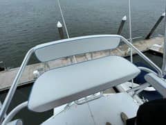 1990 Hatteras 45 Convertible photo 7