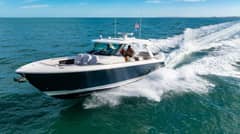 2022 Tiara Yachts 43 LS photo 8