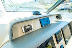 2016 Pursuit OS 385 Offshore photo 9