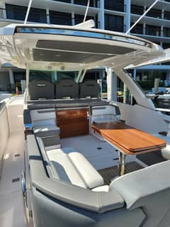 2019 Tiara Yachts 38 LS photo 2