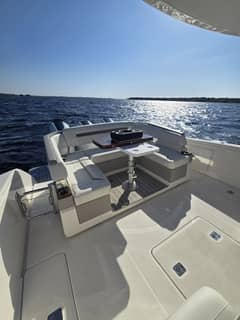 2024 Tiara Yachts 38 LS photo 9