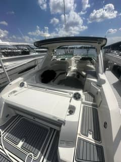 2020 Sea Ray 350 SLX Outboard photo 6