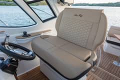 2019 Sea Ray Sundancer 350 Coupe photo 7