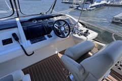 2012 Sea Ray 450 Sedan Bridge photo 8