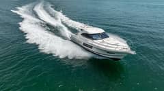 2016 Riviera 5000 Sport Yacht photo 5