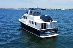 2003 Jefferson Pilothouse 57 "Harpazo" photo 4