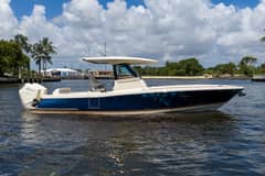 2024 Chris-Craft 30 Catalina photo 3