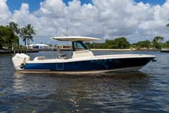 2024 Chris-Craft 30 Catalina photo 1