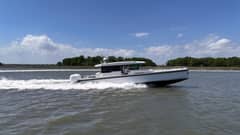 2019 Axopar 37 XC Cross Cabin photo 3