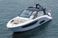 2022 Sea Ray 370 Sundancer photo 2