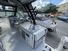 2024 Boston Whaler 320 Vantage photo 6