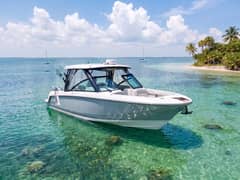 2024 Boston Whaler 320 Vantage photo 1