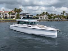 2024 Axopar 45 XC Cross Cabin photo 4