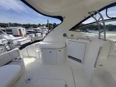 2006 Cruisers Yachts 520 Express photo 9