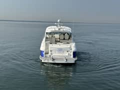 2006 Cruisers Yachts 520 Express photo 3