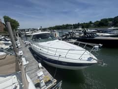2006 Cruisers Yachts 520 Express photo 2