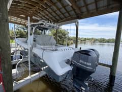 2016 Everglades 295 Center Console photo 7