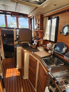 2019 Ranger Tugs R-31 CB photo 9