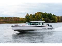 2022 Axopar 37 XC CROSS CABIN "2022 Axopar 37 XC CROSS CABIN" photo 5