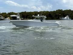 2014 Yellowfin 42 Offshore photo 4