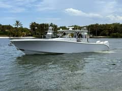 2014 Yellowfin 42 Offshore photo 6