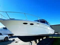 1999 Sea Ray 370 Express photo 3