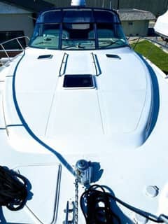 1999 Sea Ray 370 Express photo 7