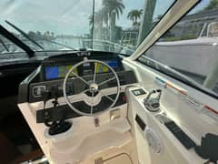 2018 Tiara Yachts 4300 Open photo 8