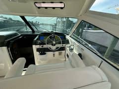 2018 Tiara Yachts 4300 Open photo 7