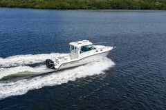 2014 Boston Whaler 315 Conquest photo 7
