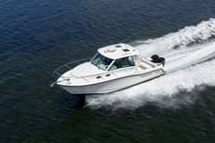 2014 Boston Whaler 315 Conquest photo 1