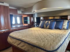 2007 Cruisers Yachts 520 EXPRESS photo 9