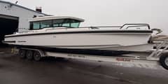 2021 Axopar 37 XC Cross Cabin photo 3