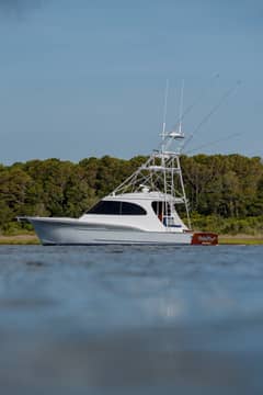 2015 Jarrett Bay Hardtop Express "Robin Hood" photo 4
