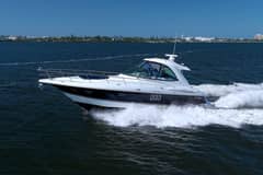2008 Cruisers Yachts 420 Express "Altitude Adjustment" photo 5