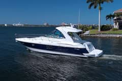 2008 Cruisers Yachts 420 Express "Altitude Adjustment" photo 4