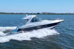 2008 Cruisers Yachts 420 Express "Altitude Adjustment" photo 7