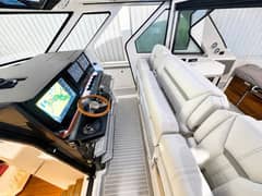2023 Tiara Yachts 48 LS "Papa Charlie" photo 5