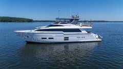 2021 Hatteras M75 Panacera "Lovie" photo 4