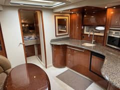 2005 Sea Ray 420 Sundancer photo 9