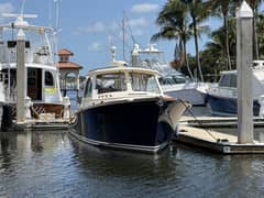 2009 Hinckley Picnic Boat 37 MKIII photo 2