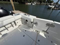 2016 Boston Whaler photo 4