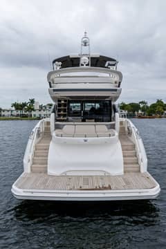 2020 Princess S62 Sportbridge photo 4