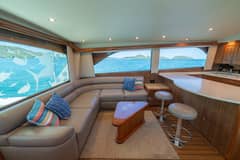 2005 Viking 61 Convertible "Honey Girl" photo 6